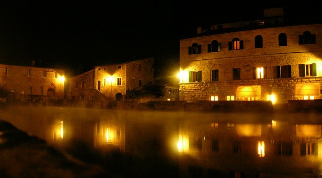 Foto 167 - Bagno Vignoni - la sera.jpg